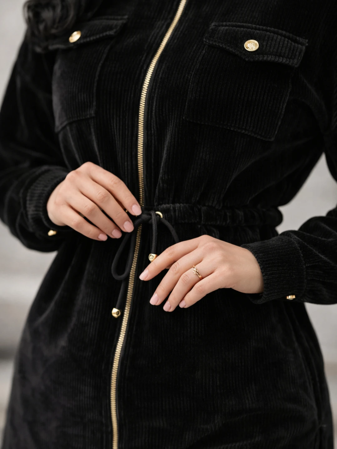 Ayollar uchun yumshoq va mayin velvet komplekt: shim va zamokli kostyum dvoyka