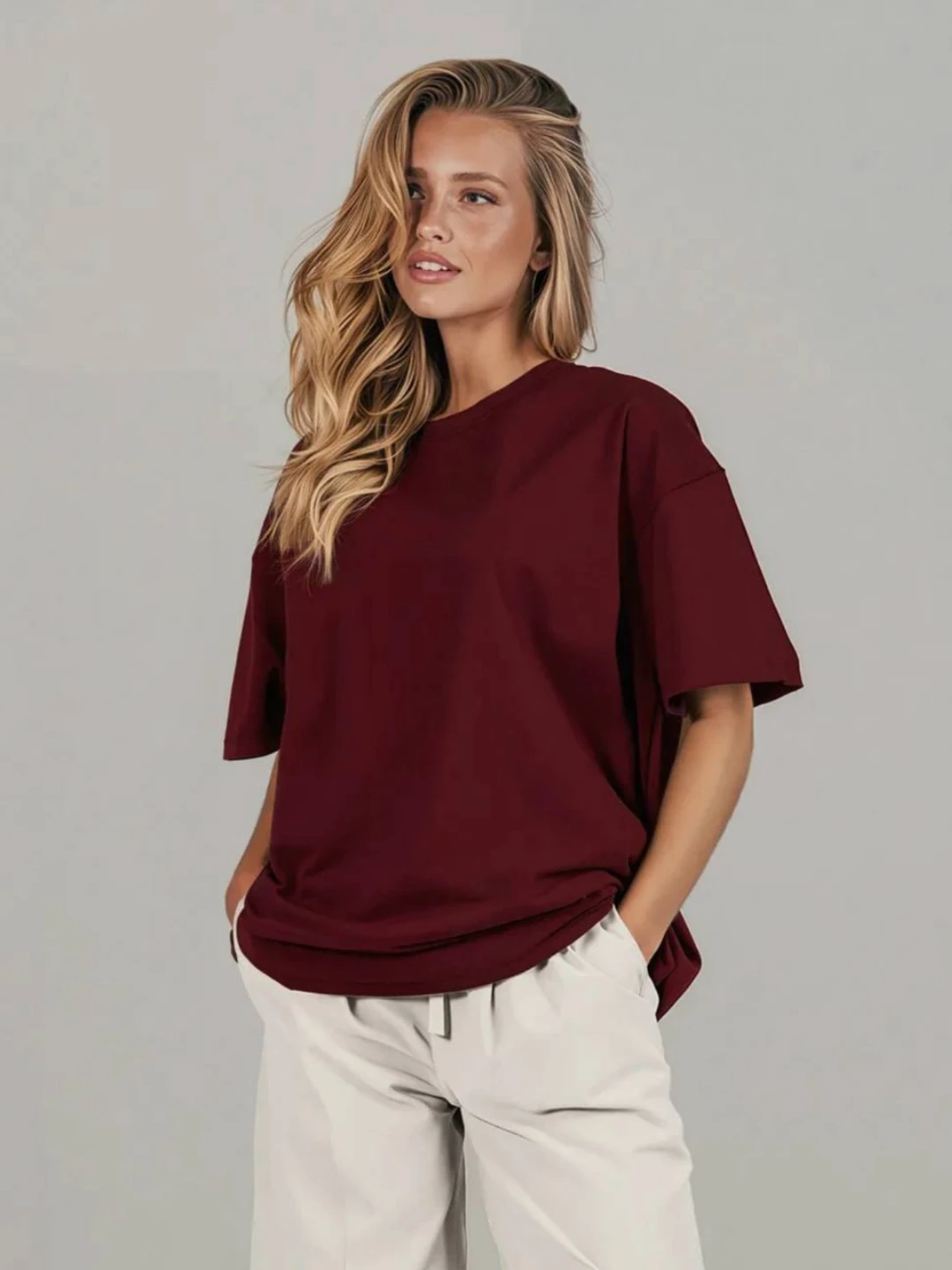 Asosiy oversize uniseks futbolkasi, Erkaklar va Ayollar uchun rasm 2